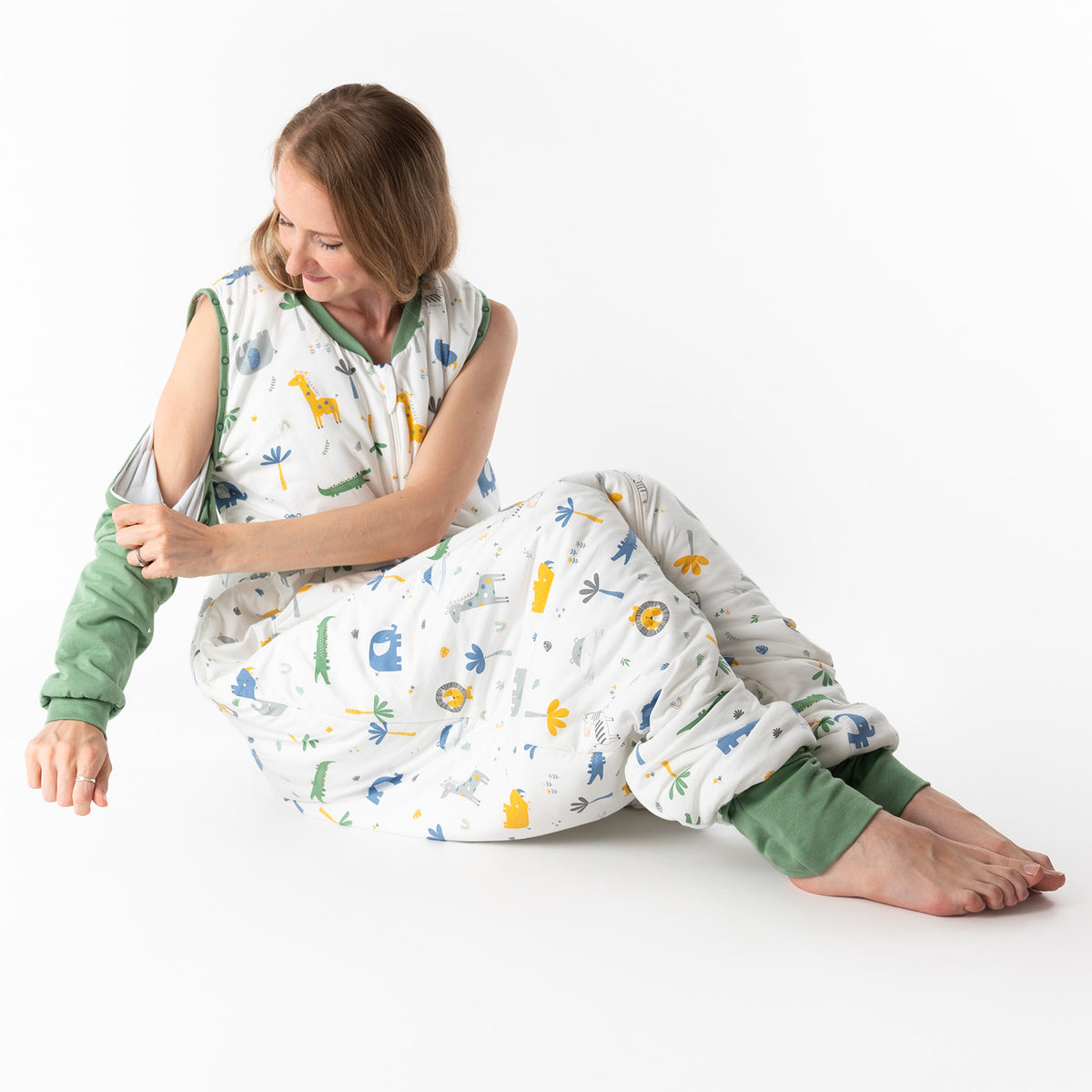 Adult Sleeping Bag with Feet & Detachable Sleeves - 3.5 TOG_Jungle_sleeve area_1189